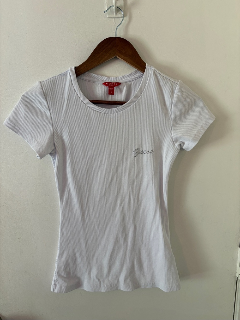 Y2K GUESS White Ribbed Tee with Silver Crystal Logo